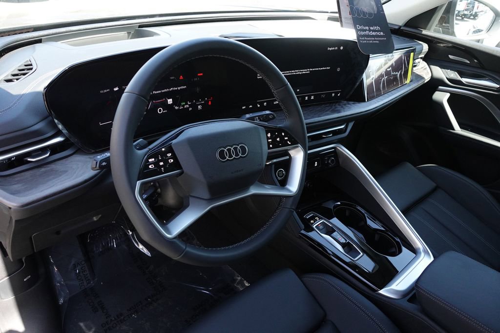 New 2025 Audi Q5 Prestige image 11