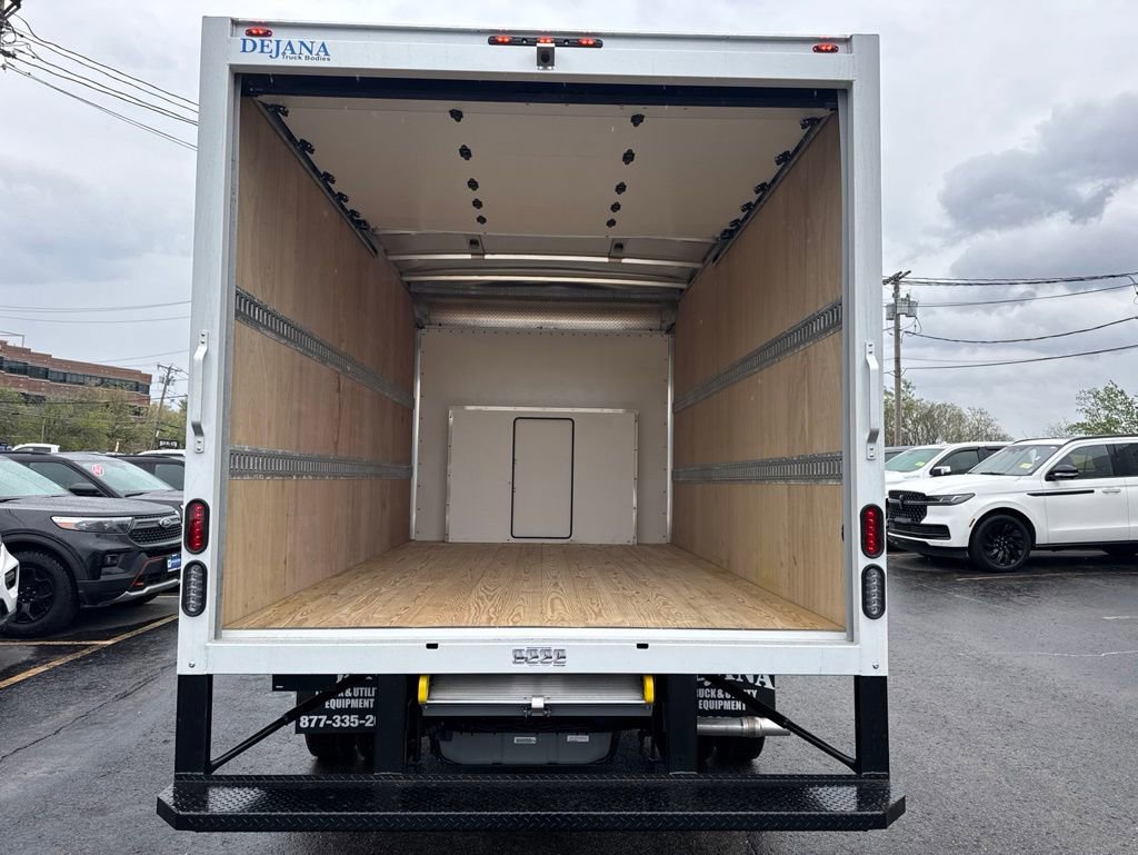 New 2027 Ford E-450 and Econoline 450 Super Duty RWD image 8