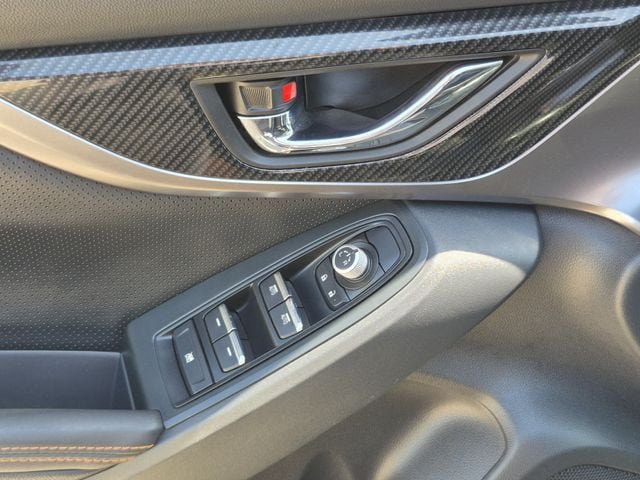 Used 2018 Subaru Crosstrek 2.0i Limited AWD/4WD image 8