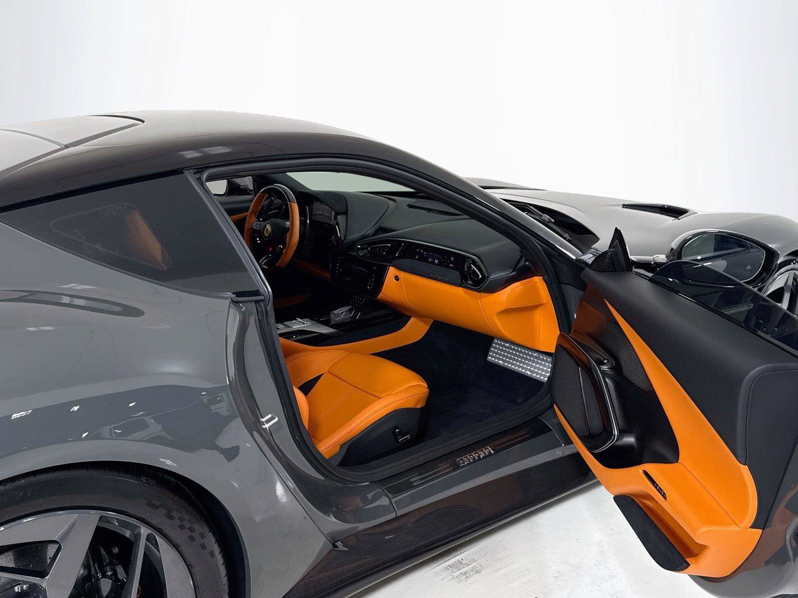 Used 2025 Ferrari 12Cilindri RWD image 26