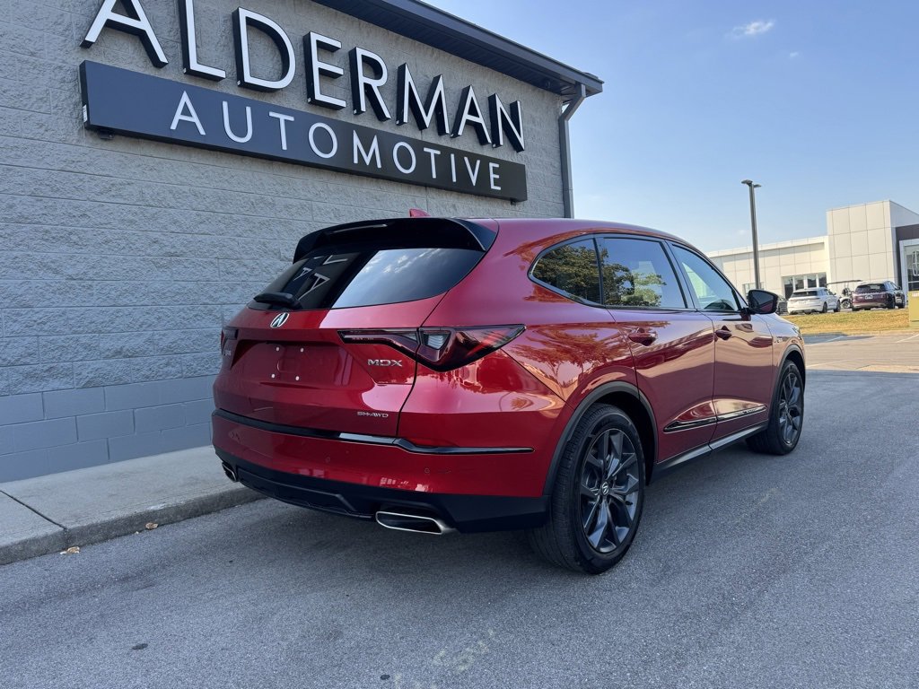 Used 2023 Acura MDX A-Spec image 3