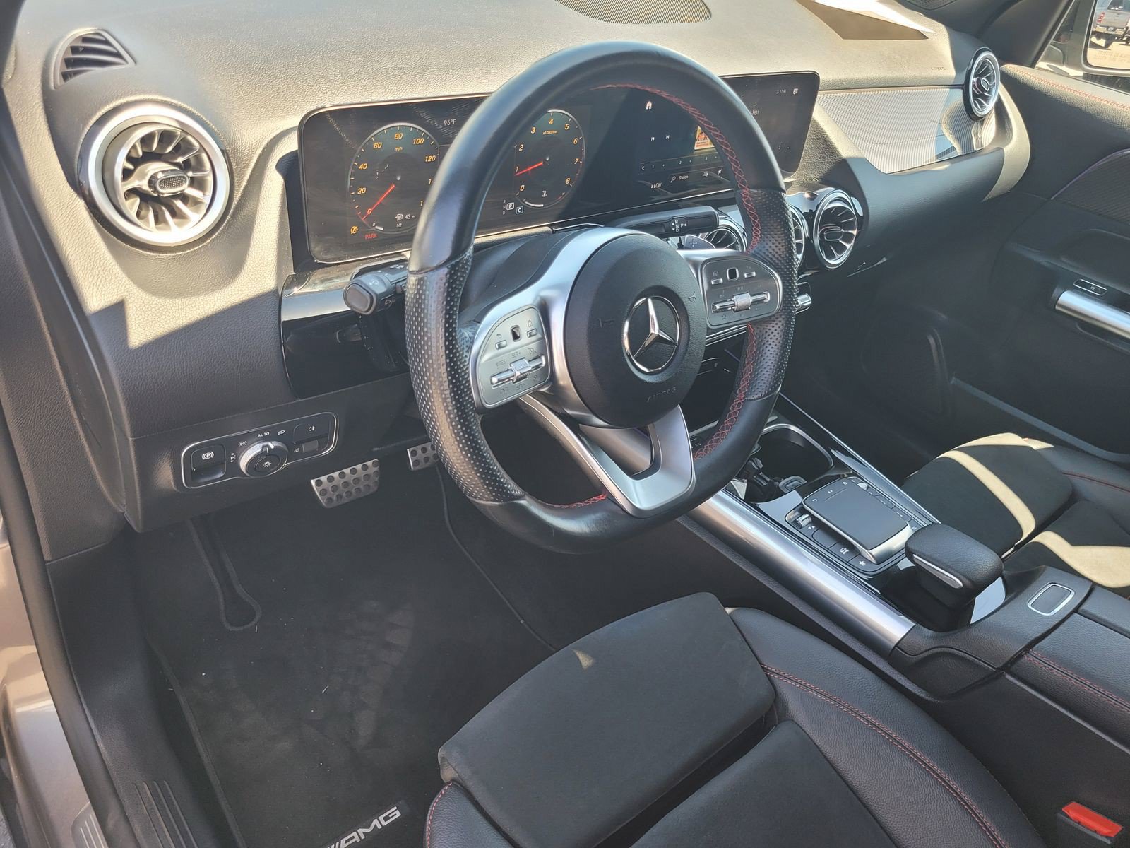 Used 2023 Mercedes-Benz GLA 250 4MATIC image 8