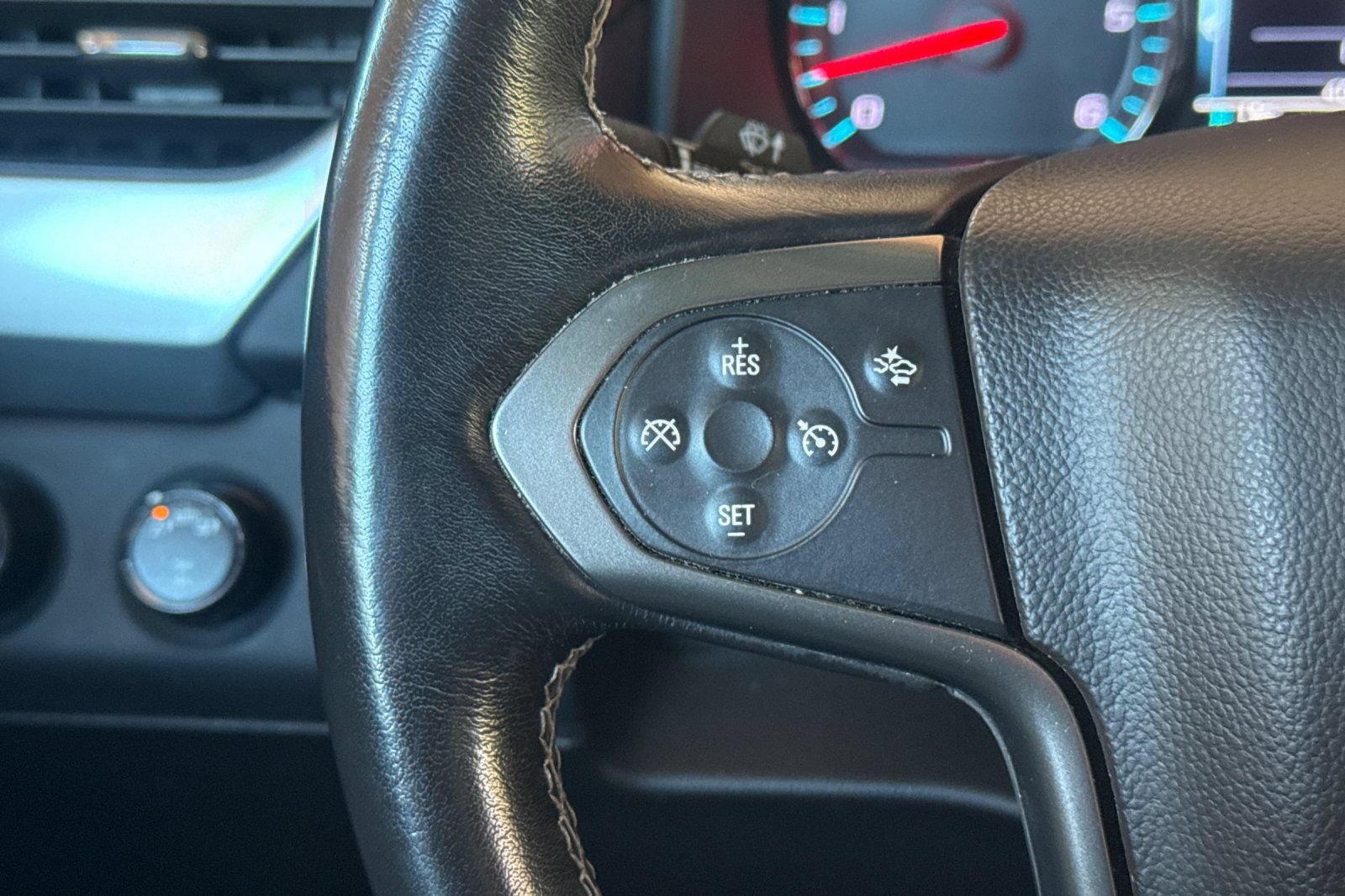 Used 2020 Chevrolet Tahoe LT AWD/4WD image 33
