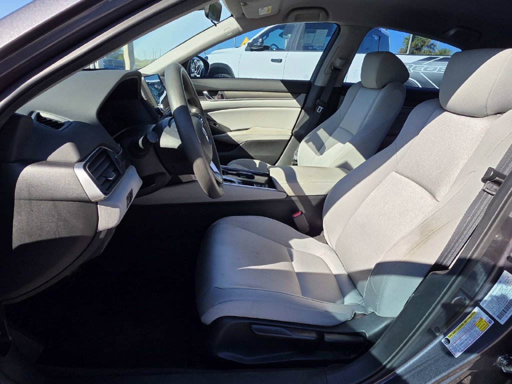 Used 2018 Honda Accord LX image 8