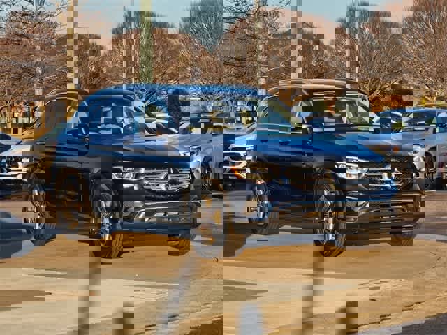 Used 2021 Mercedes-Benz GLC 300 image 3