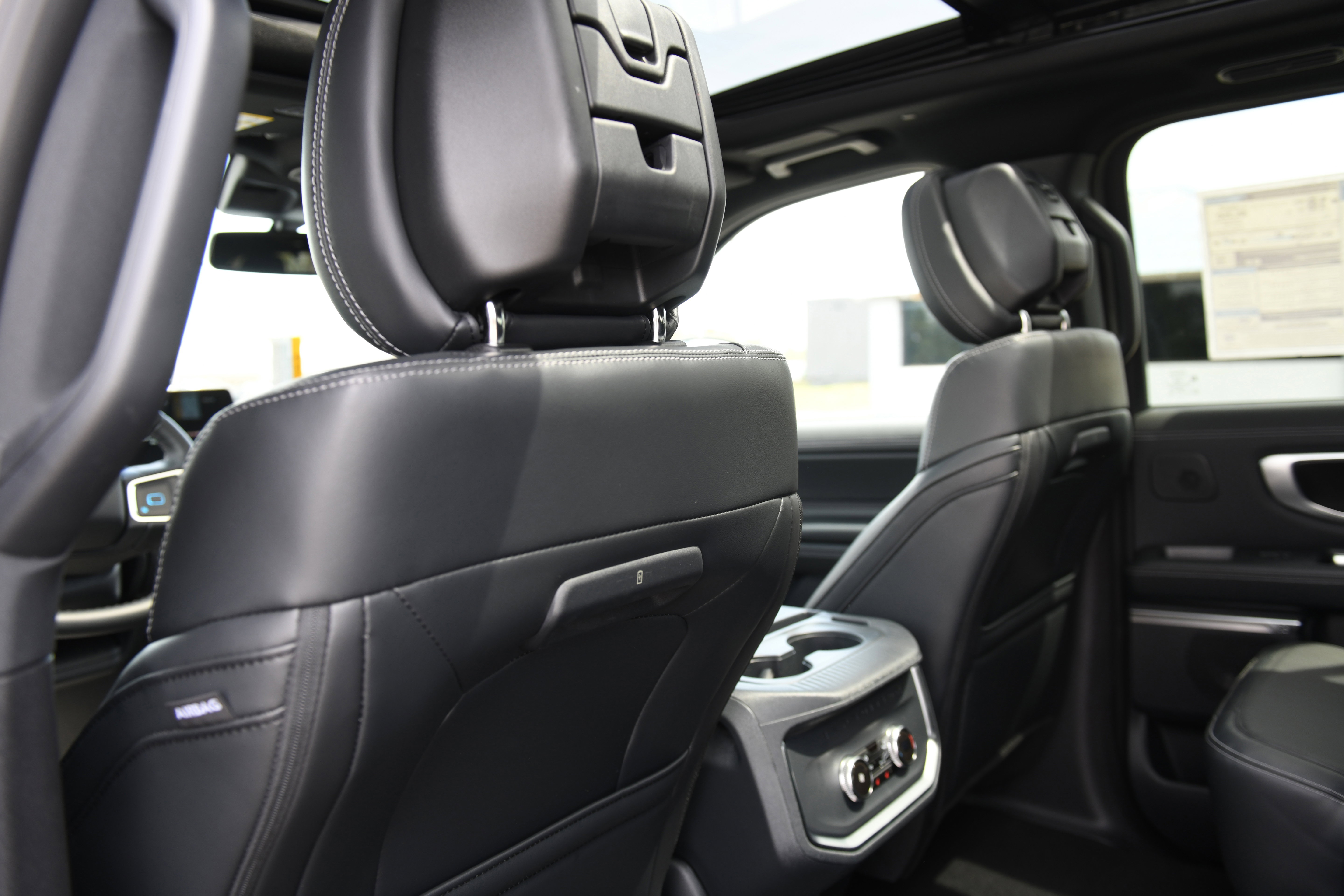 New 2026 Ford Expedition Platinum AWD/4WD image 13
