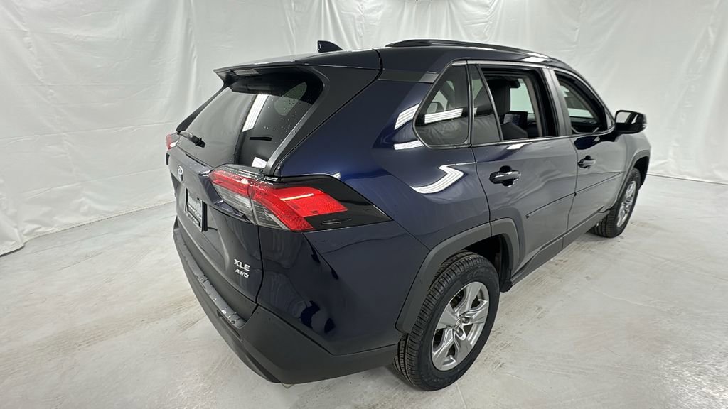 Used 2022 Toyota RAV4 XLE image 3