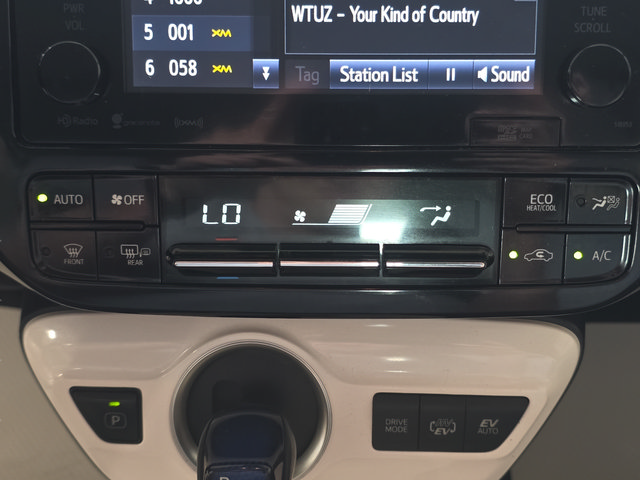 Used 2017 Toyota Prius Prime Plus FWD image 19
