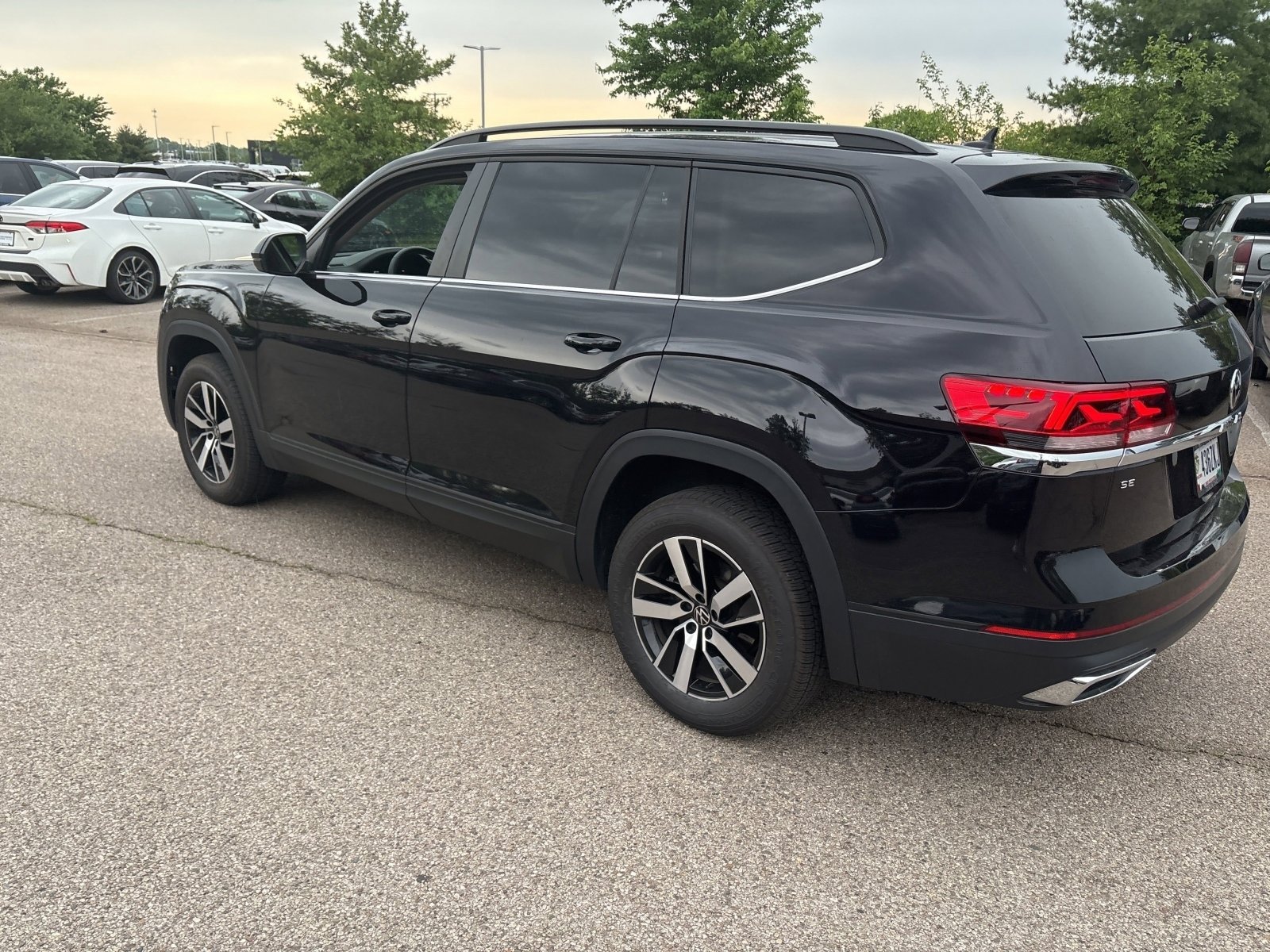 Used 2022 Volkswagen Atlas SE AWD/4WD image 8