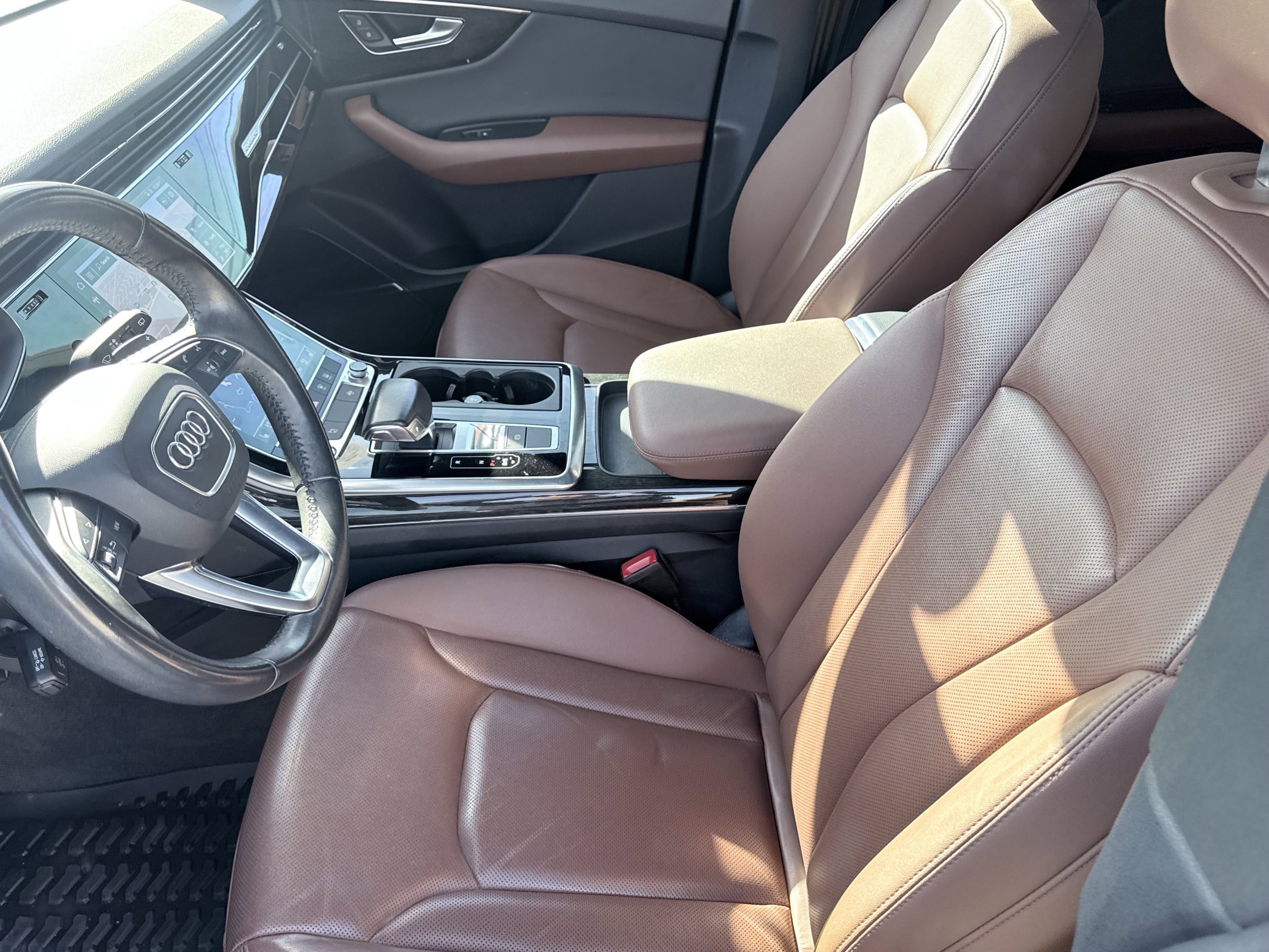 Used 2019 Audi Q8 Premium Plus w/ Premium Plus image 27