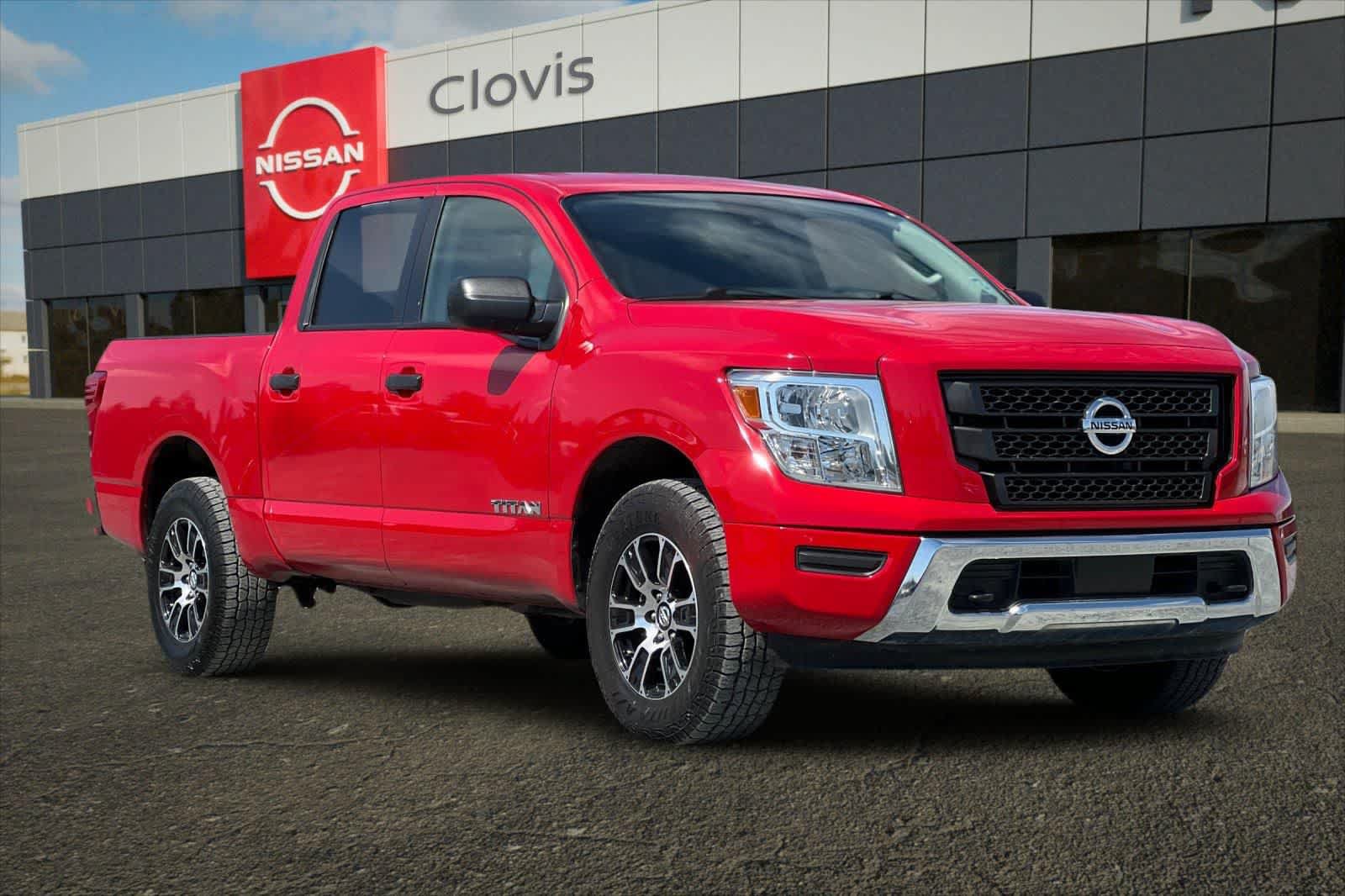 Used 2022 Nissan Titan SV AWD/4WD image 10