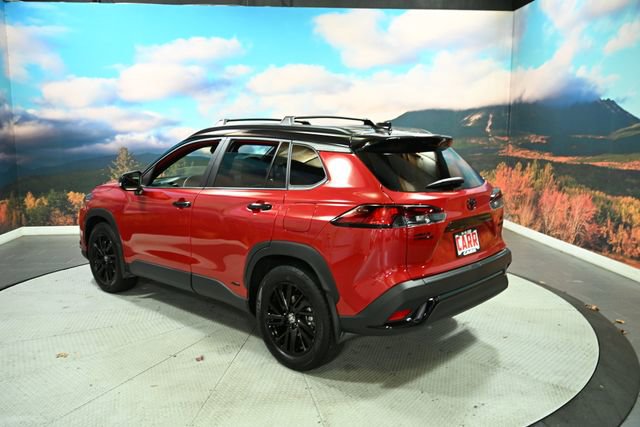 Used 2024 Toyota Corolla Cross AWD Hybrid w/ Moonroof Package image 6