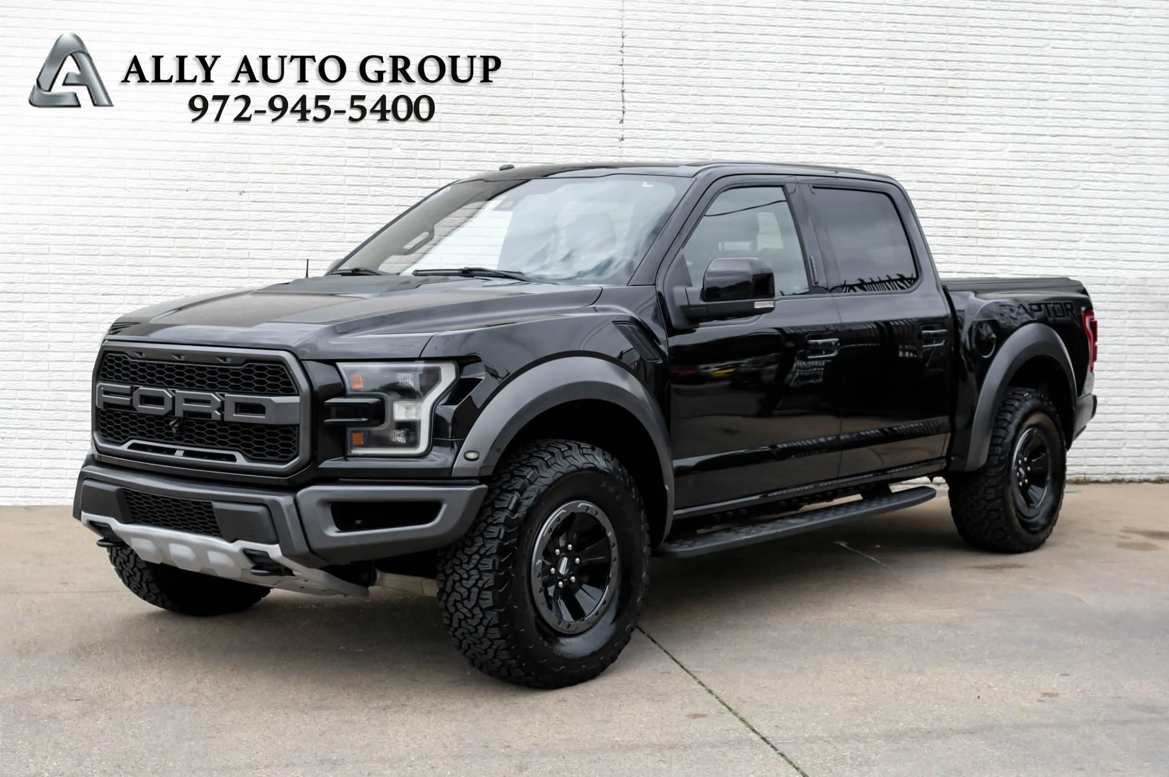 Used 2017 Ford F150 Raptor w/ Equipment Group 802A Luxury