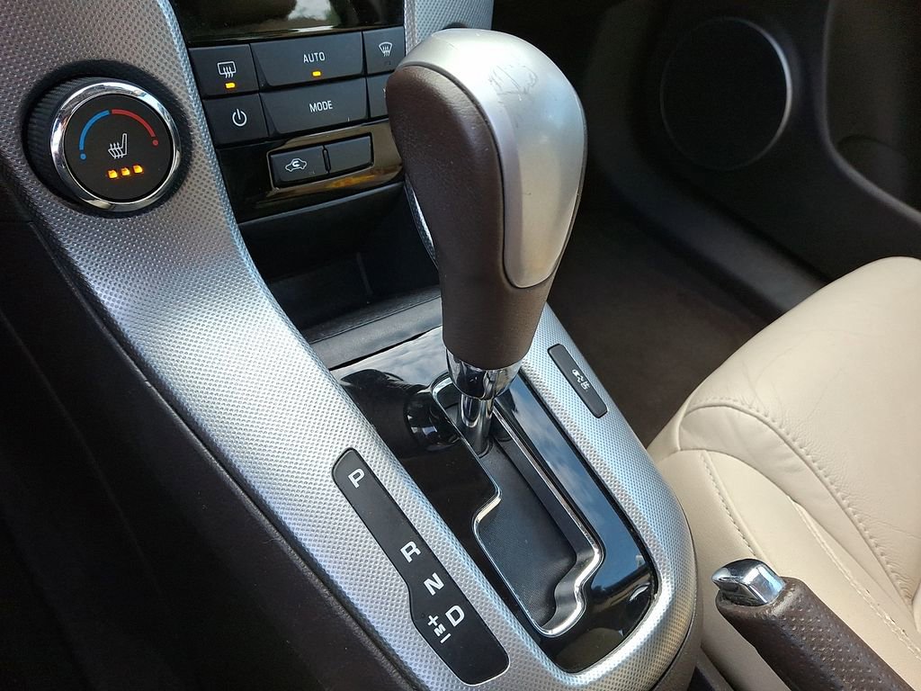 Used 2015 Chevrolet Cruze LTZ w/ Sun, Sound and Sport Package FWD image 12