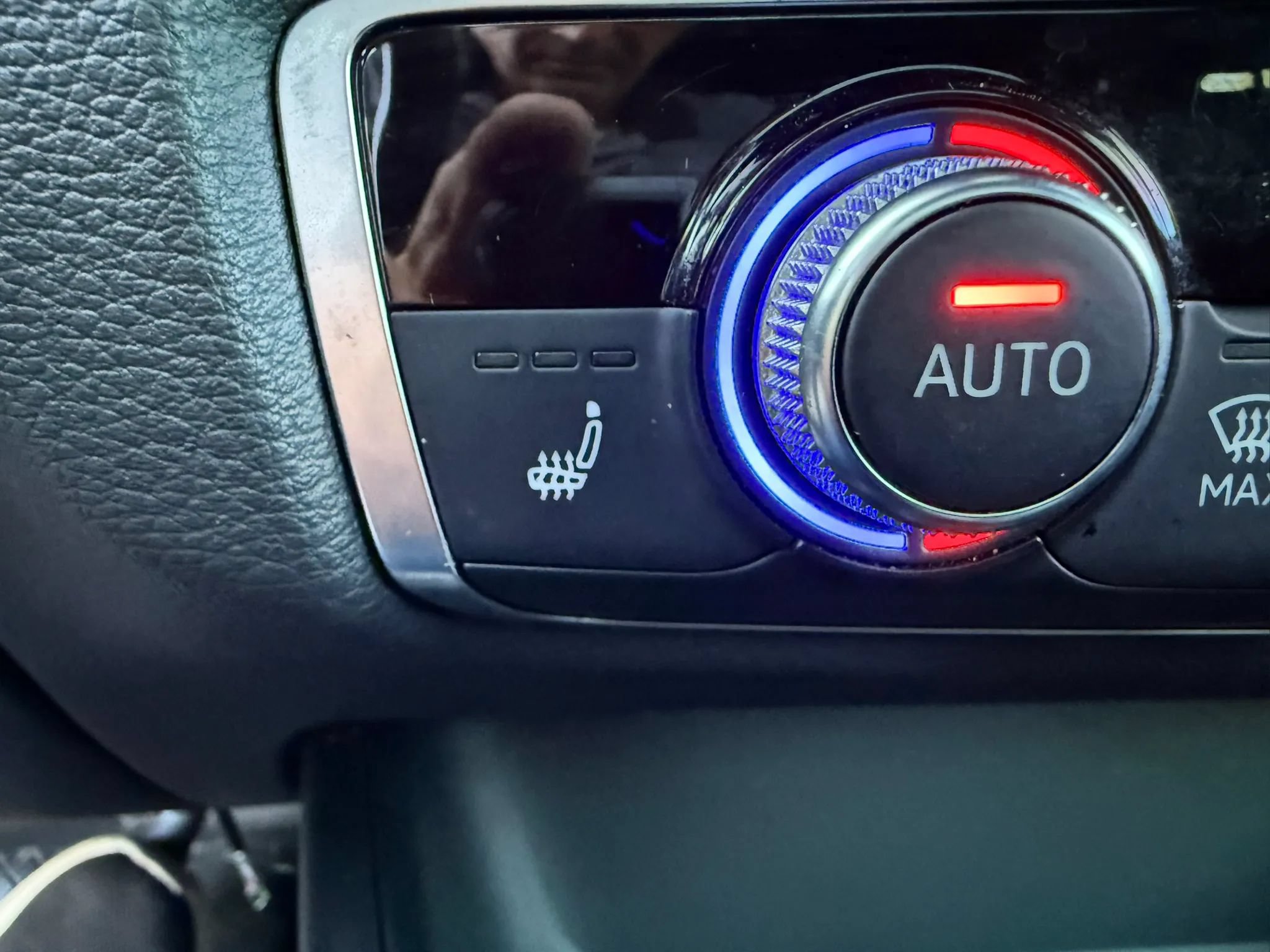 Used 2015 Audi A3 TDI Premium w/ Cold Weather Package FWD image 38
