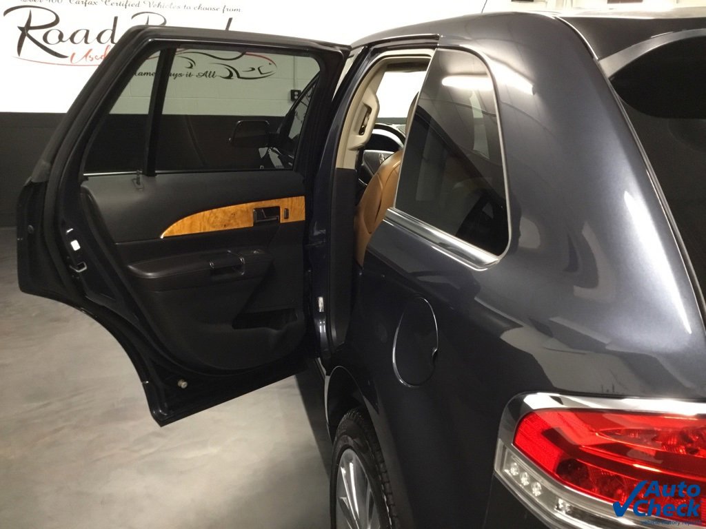 Used 2013 Lincoln MKX AWD image 28