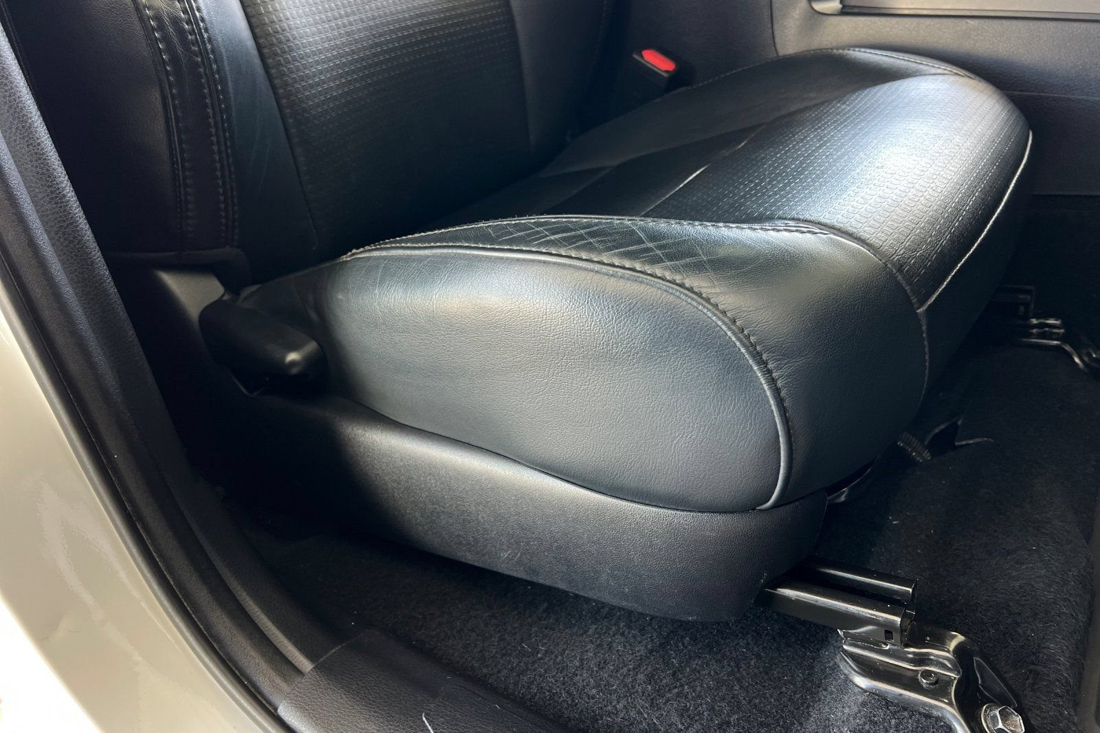 Used 2019 Toyota Tacoma TRD Off-Road w/ TRD Premium Off Road Package AWD/4WD image 23
