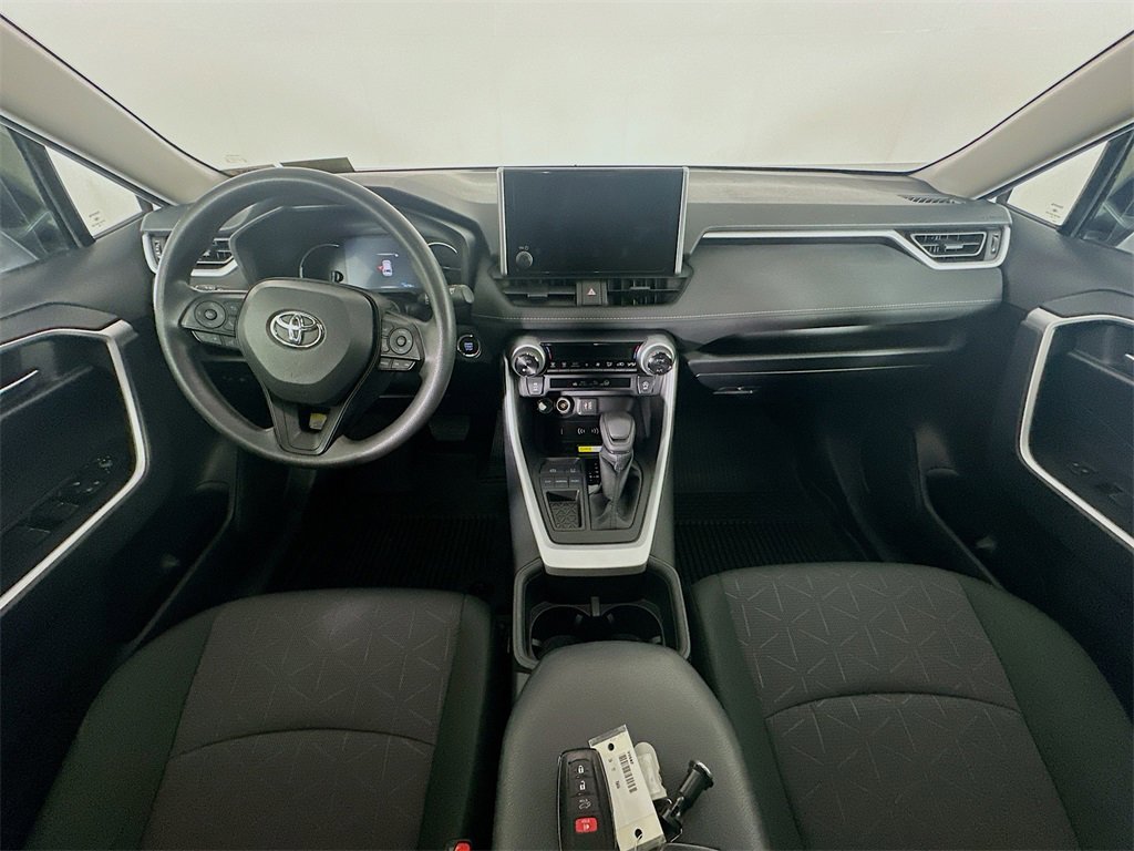 Used 2024 Toyota RAV4 XLE image 10