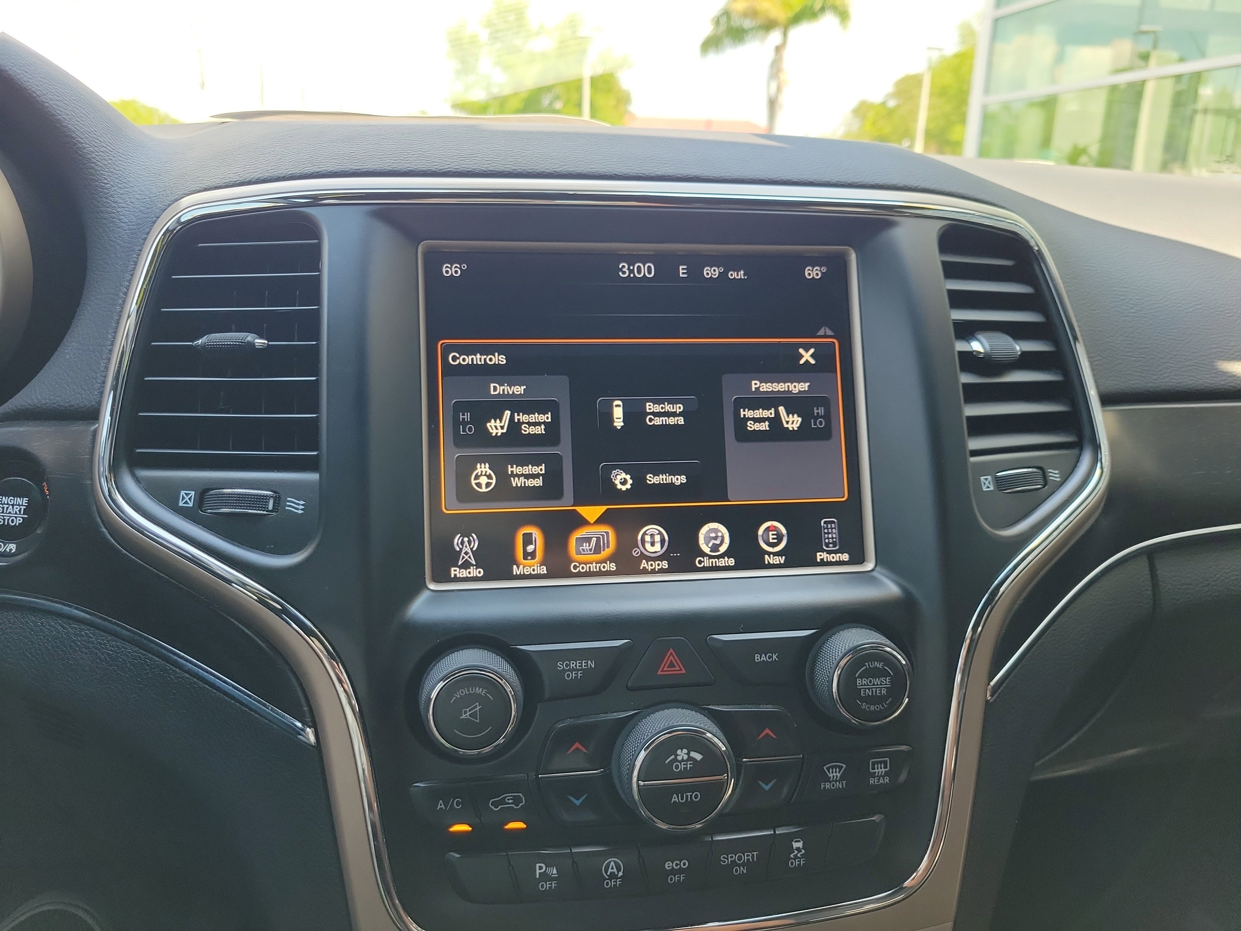 Used 2017 Jeep Grand Cherokee Limited AWD/4WD image 23