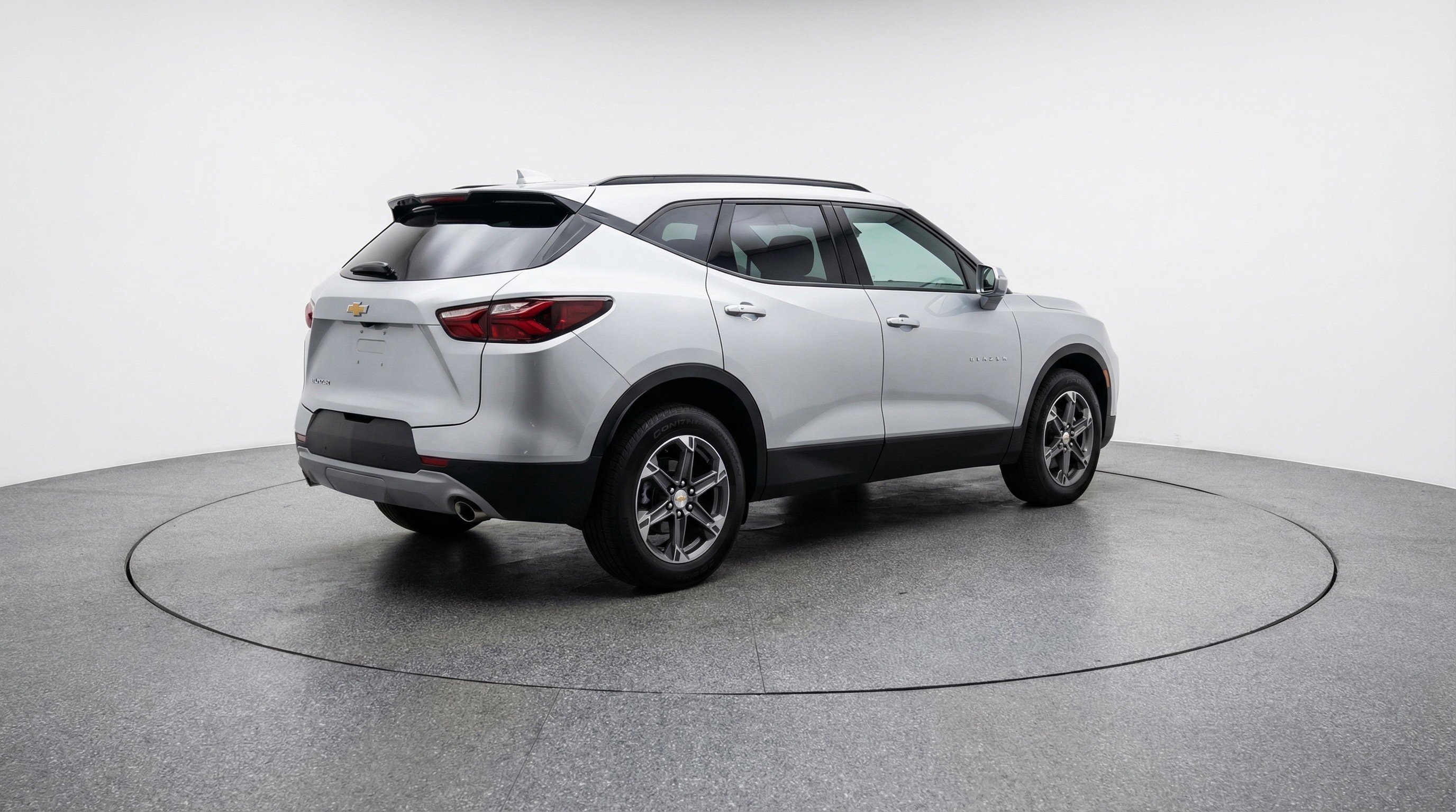 Used 2025 Chevrolet Blazer LT image 9