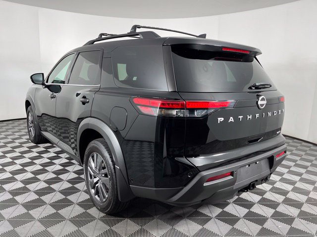 Used 2025 Nissan Pathfinder SV w/ SV Premium Package AWD/4WD image 8