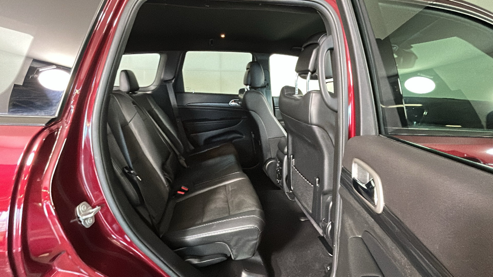 Used 2020 Jeep Grand Cherokee Altitude AWD/4WD image 36