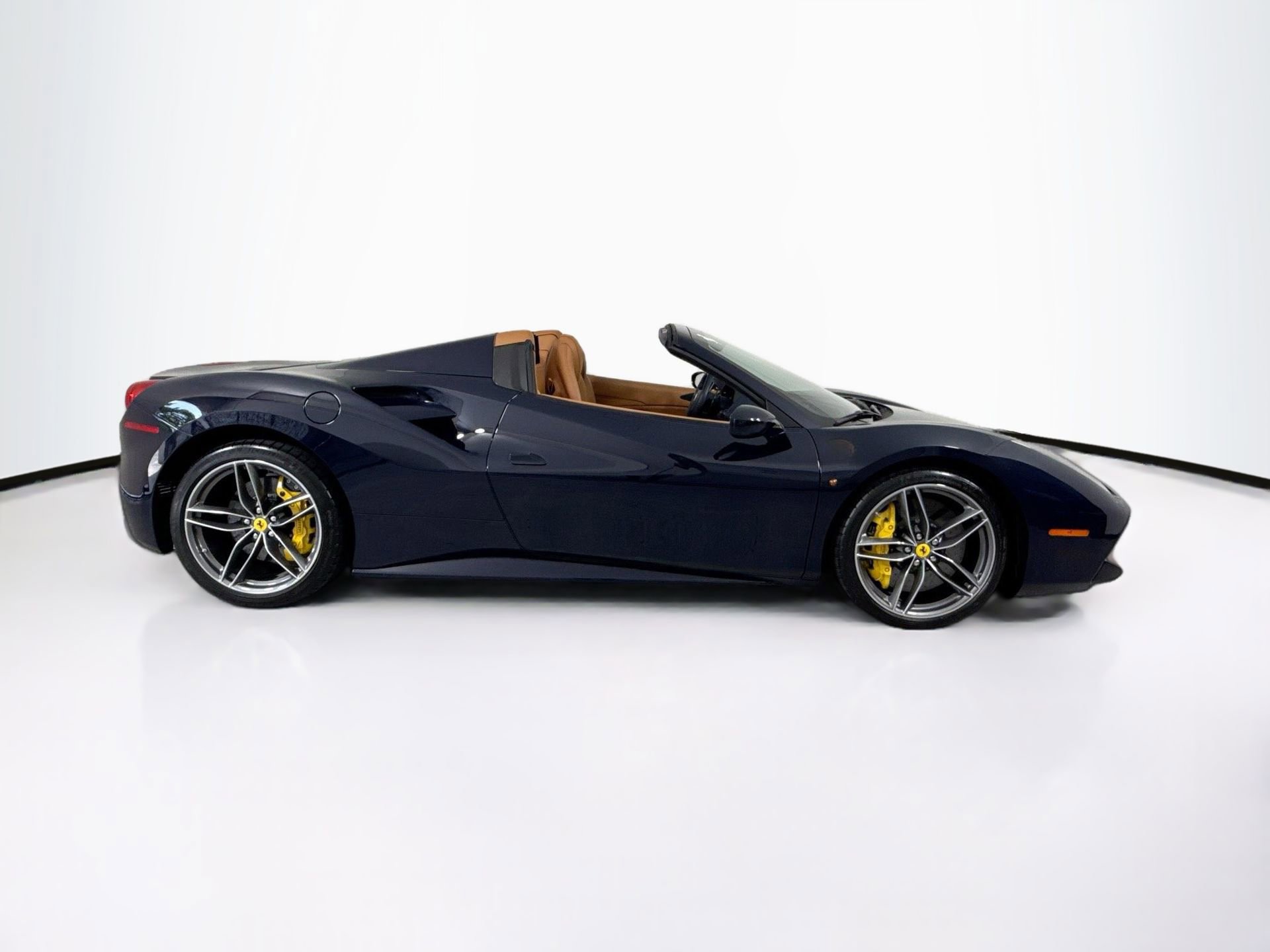 Certified 2018 Ferrari 488 Spider RWD image 8