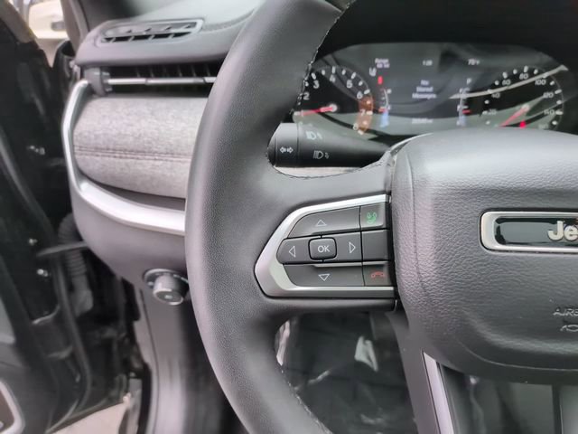 Used 2023 Jeep Compass Latitude w/ Sun and Sound Group AWD/4WD image 21