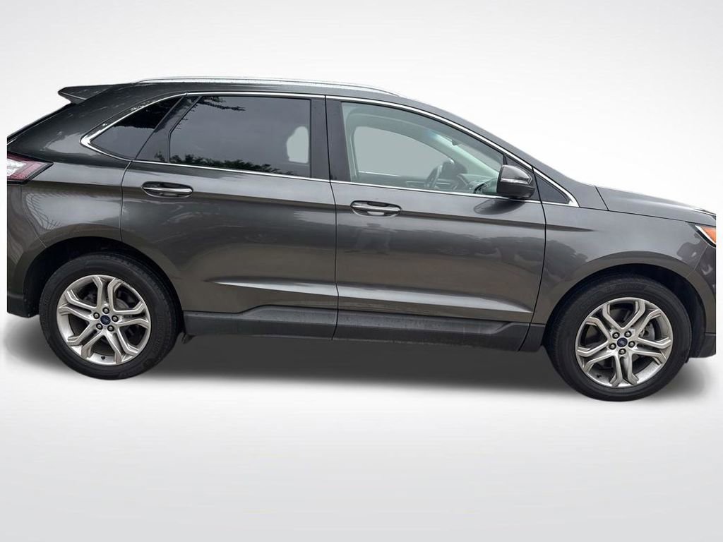 Used 2017 Ford Edge Titanium w/ Cargo Accessory Package AWD/4WD image 5