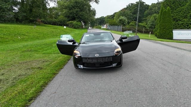 New 2025 Nissan Z Performance w/ Floor Mat Package image 3