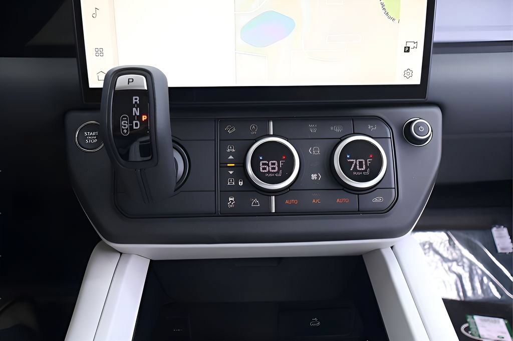 New 2026 Land Rover Defender 110 X-Dynamic SE AWD/4WD image 25