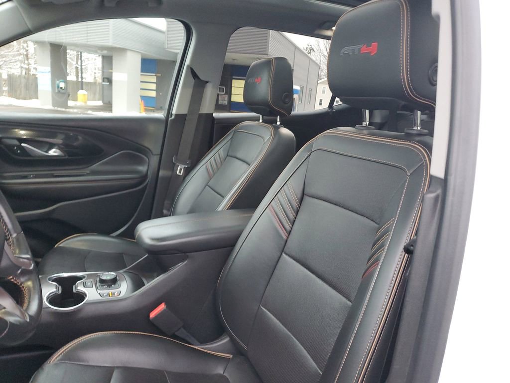 Used 2022 GMC Terrain AT4 w/ Infotainment Package II image 17