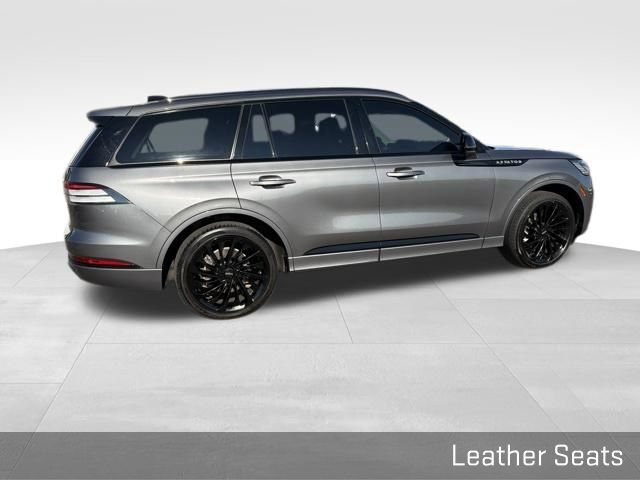 Used 2025 Lincoln Aviator Reserve w/ Equipment Group 201A AWD/4WD image 14