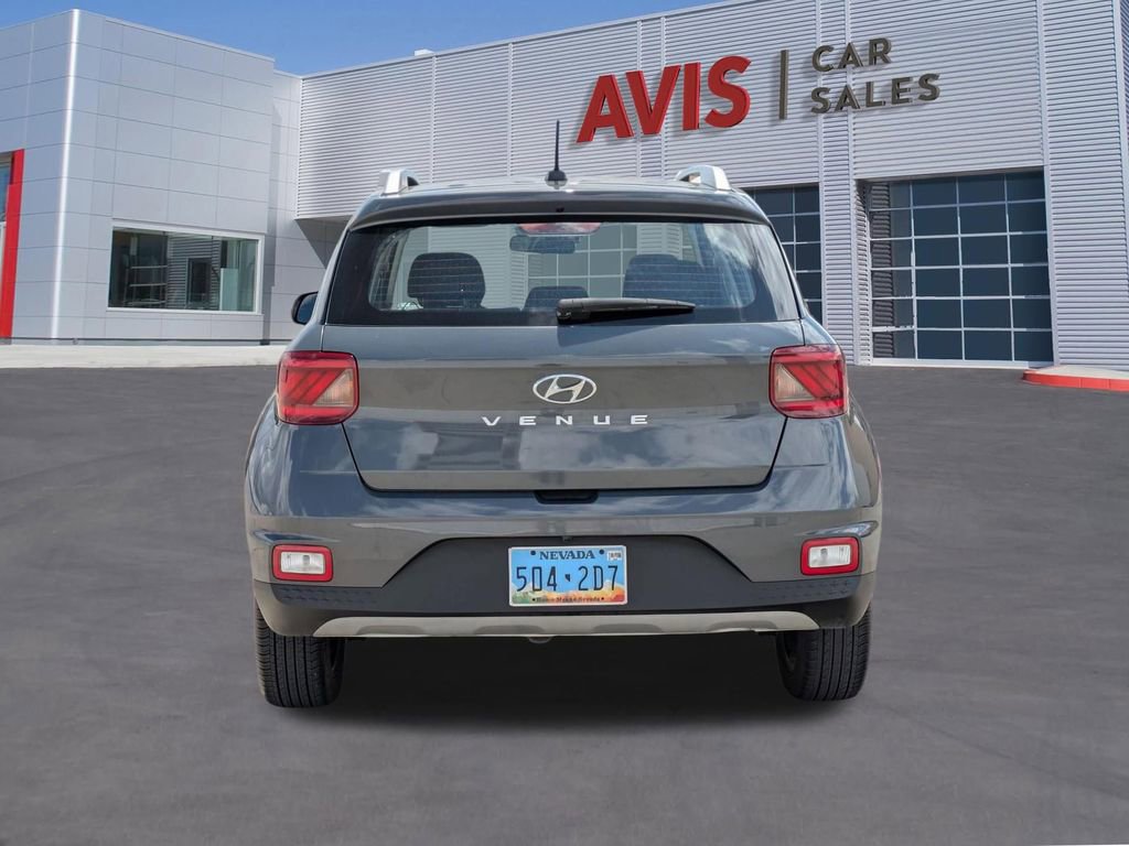 Used 2025 Hyundai Venue SEL FWD image 7