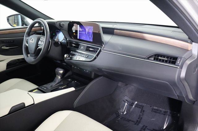 Certified 2025 Lexus ES 300h w/ Premium Package FWD image 9