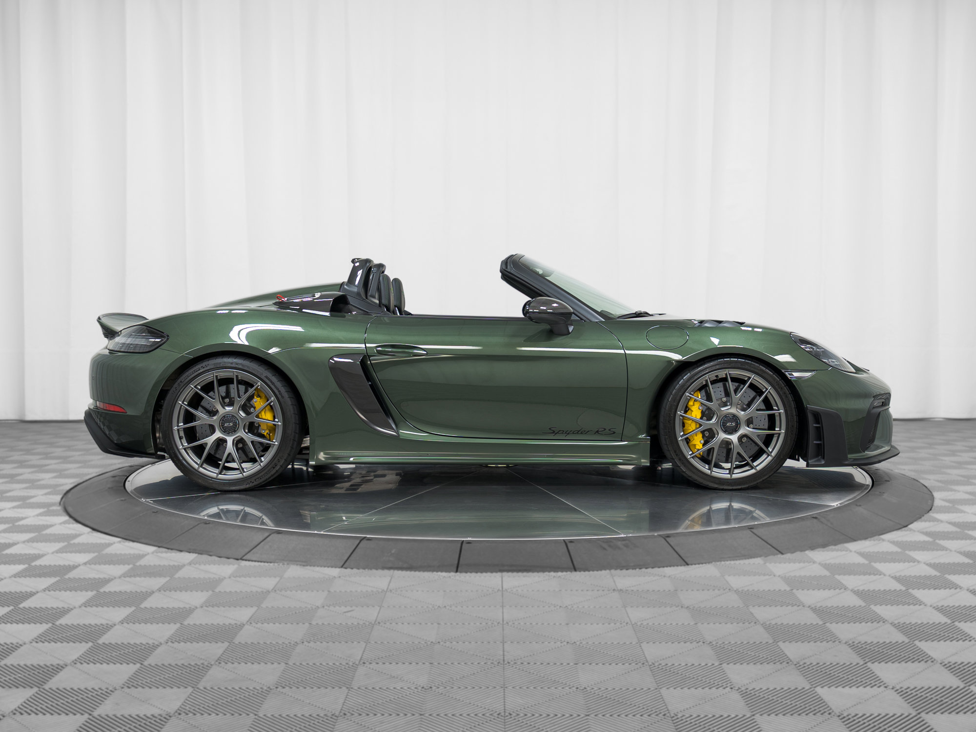 Certified 2024 Porsche 718 Boxster Spyder RS image 8