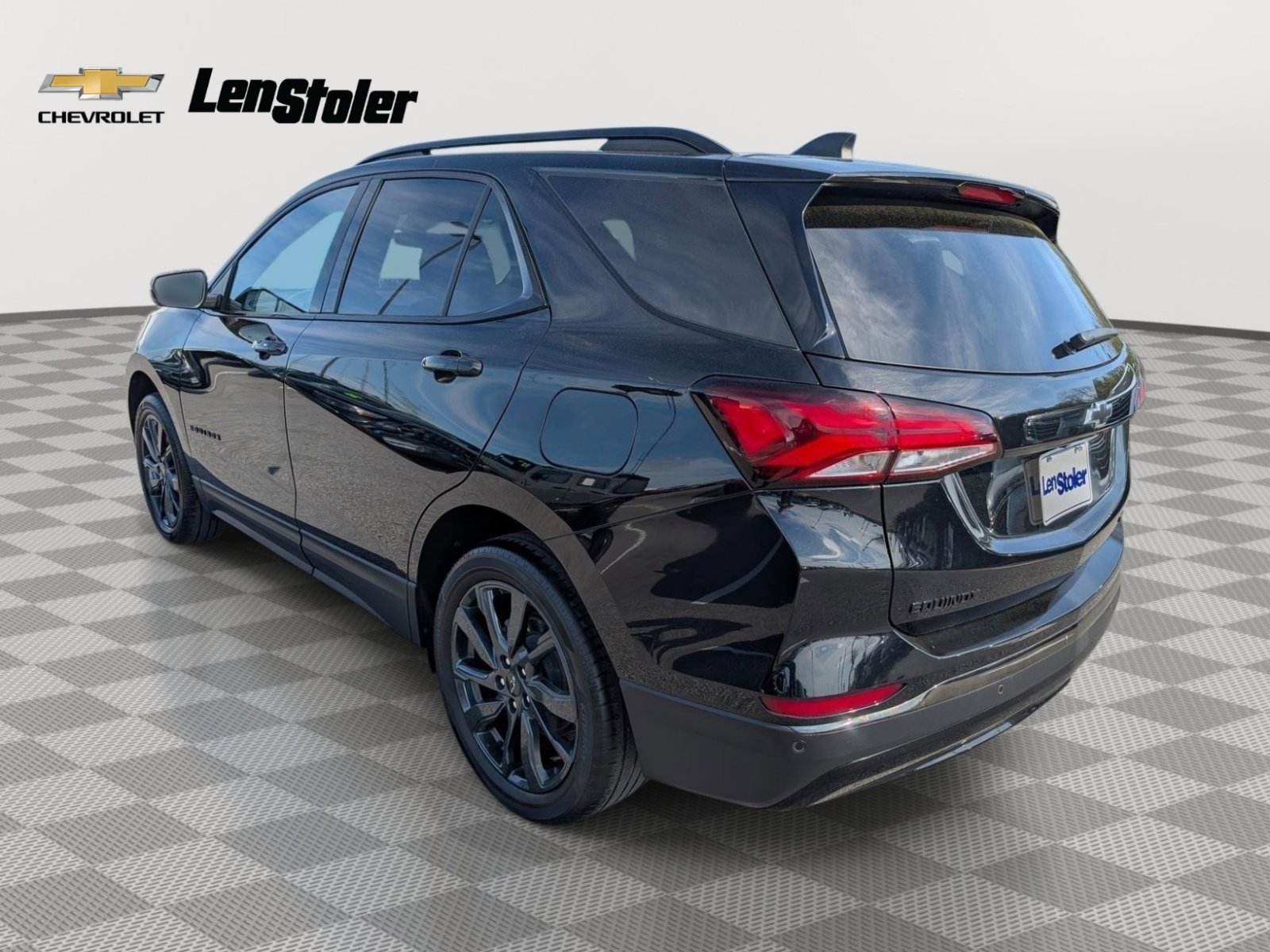 Used 2023 Chevrolet Equinox RS AWD/4WD image 3