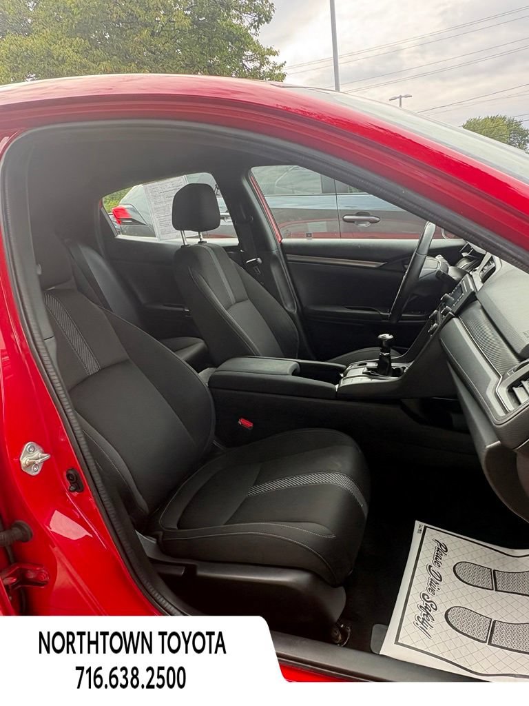 Used 2017 Honda Civic Sport image 16