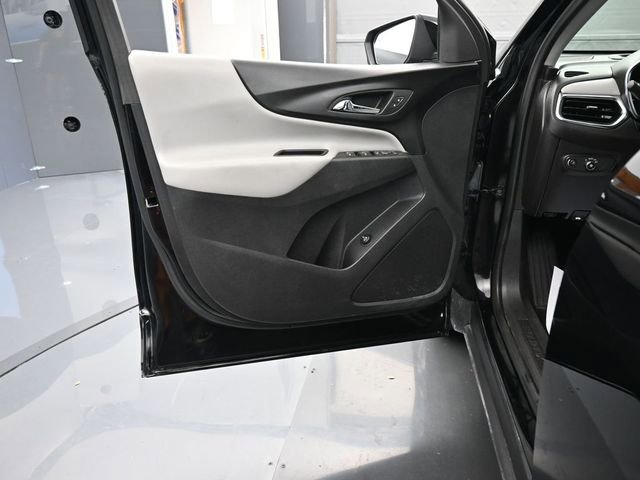 Used 2024 Chevrolet Equinox LT image 11