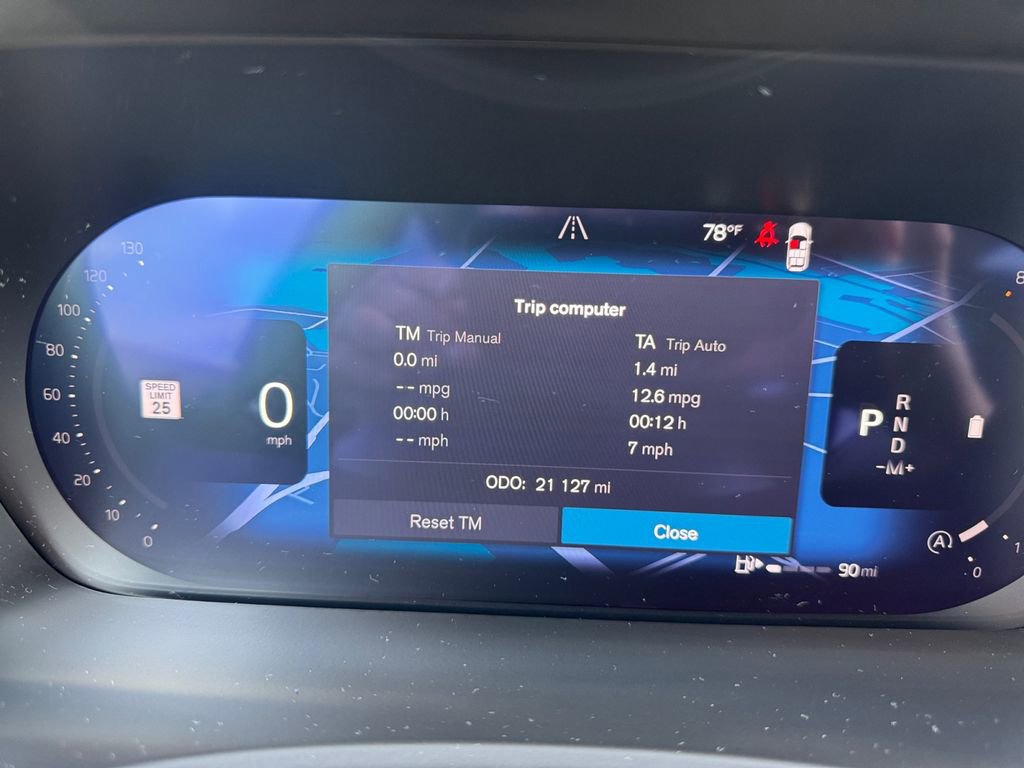 Used 2025 Volvo XC90 B5 Core w/ Protection Package Premier AWD/4WD image 27