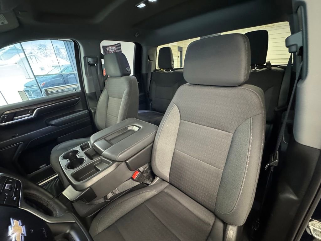 Used 2023 Chevrolet Silverado 1500 LT image 26