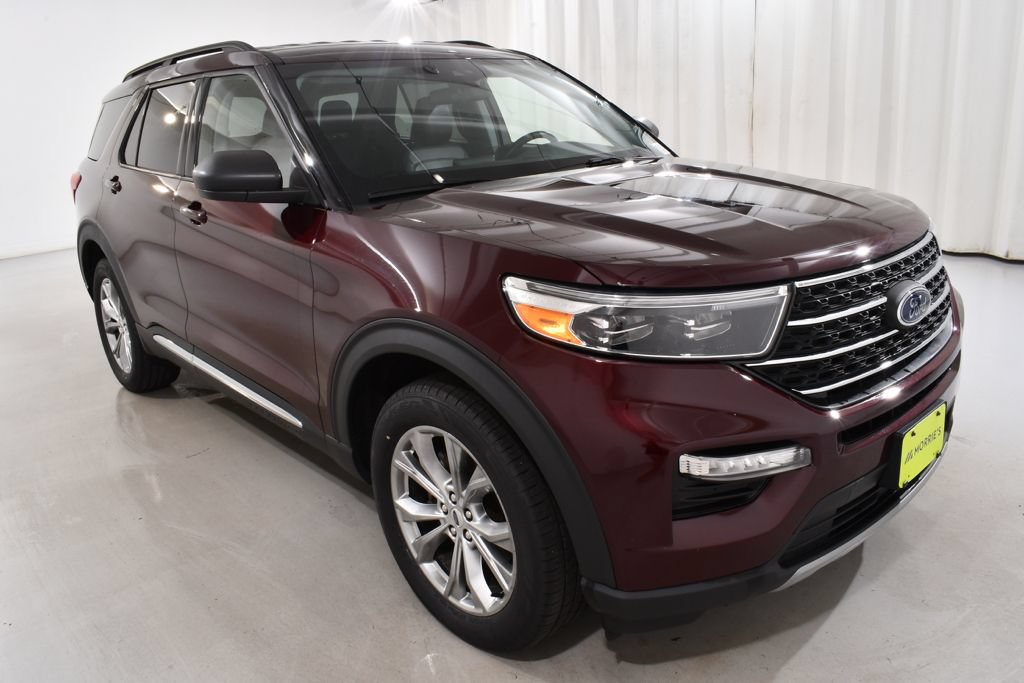 Used 2022 Ford Explorer XLT w/ Equipment Group 202A AWD/4WD image 5