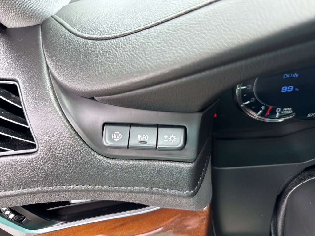 Used 2020 Cadillac Escalade Premium Luxury image 58