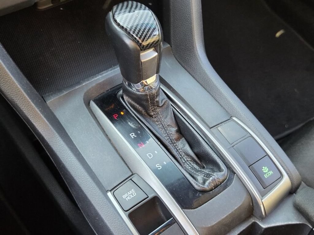Used 2018 Honda Civic Sport image 19