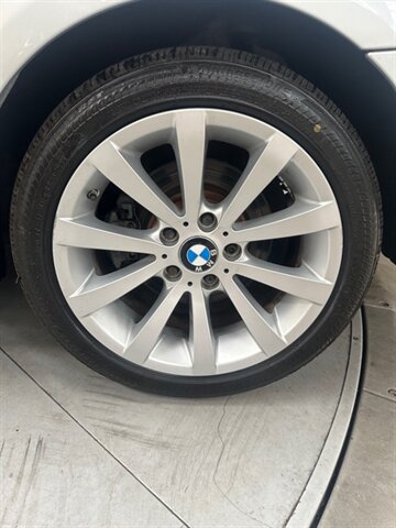 Used 2011 BMW 328i xDrive Sedan w/ Premium Pkg 2 AWD/4WD image 29