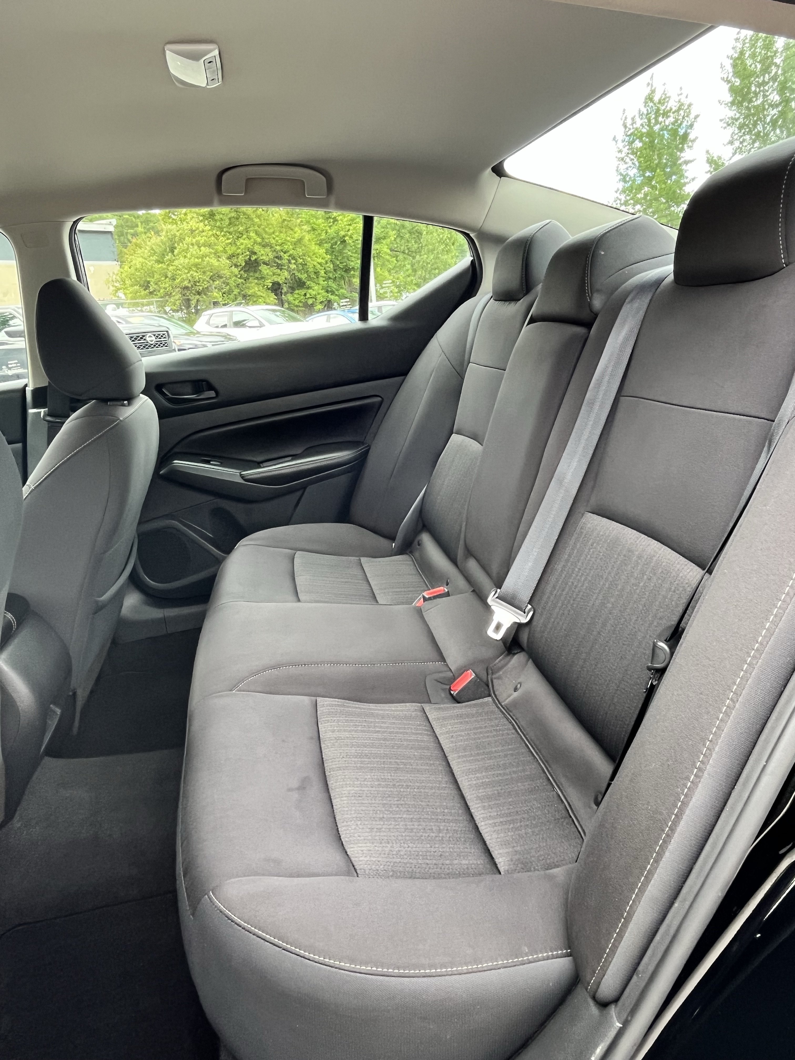 Used 2024 Nissan Altima 2.5 SV AWD/4WD image 14