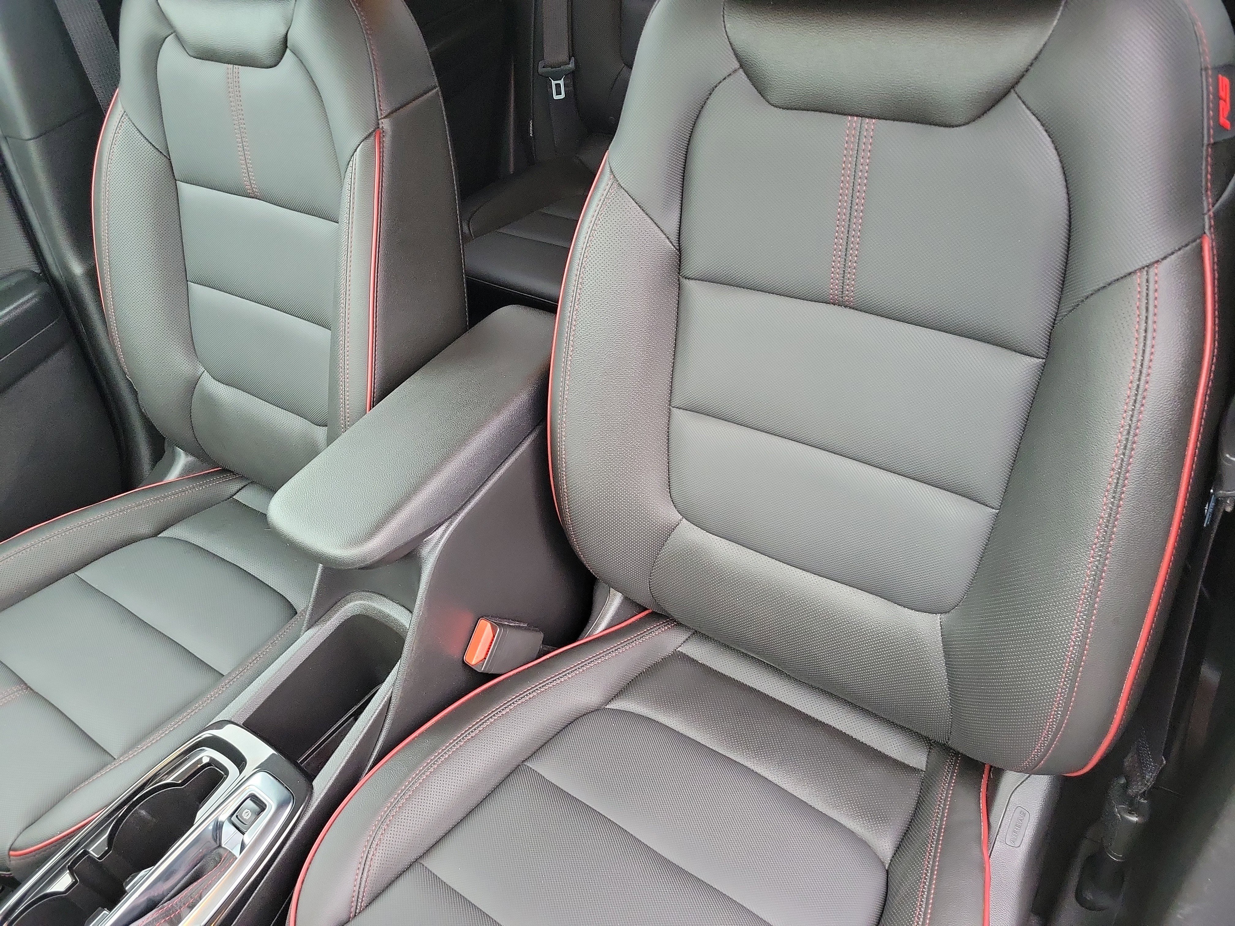 Used 2025 Chevrolet TrailBlazer RS w/ Convenience Package FWD image 11