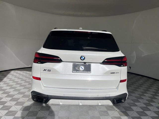 Used 2024 BMW X5 xDrive40i w/ M Sport Package image 6