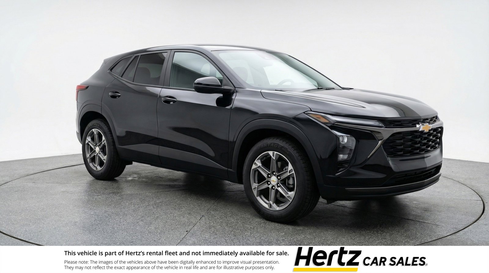 Used 2025 Chevrolet Blazer LT image 1