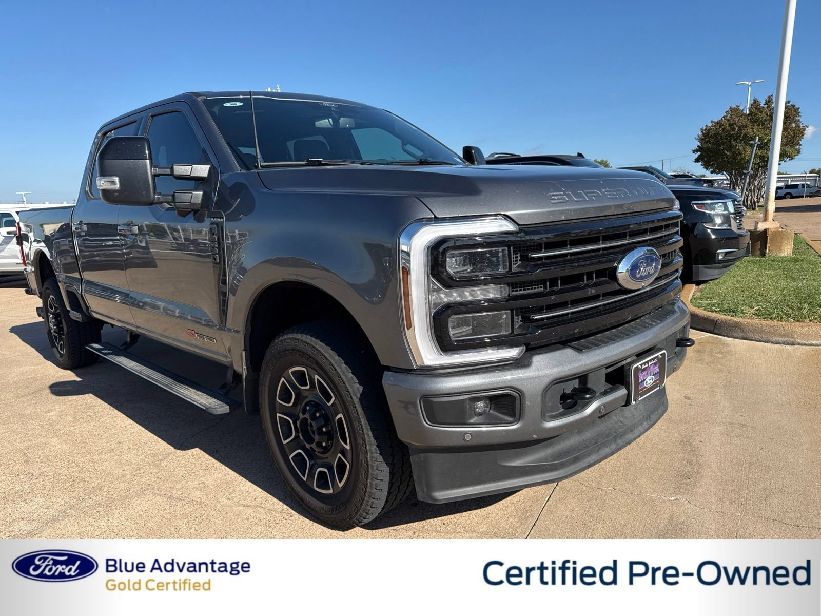 Used 2025 Ford F250 Platinum AWD/4WD image 1